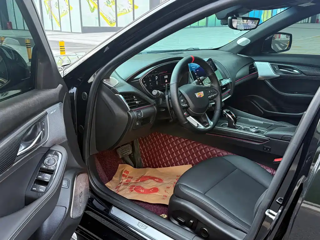 Cadillac CT5 — миниатюра 7