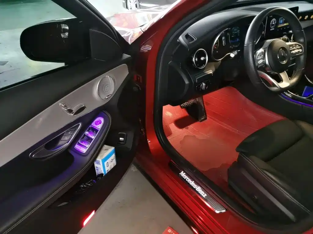 Mercedes-Benz C-Class — миниатюра 16