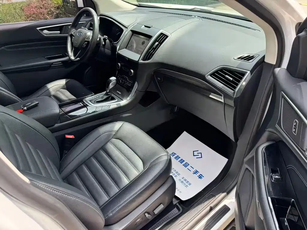 Ford Edge — миниатюра 10