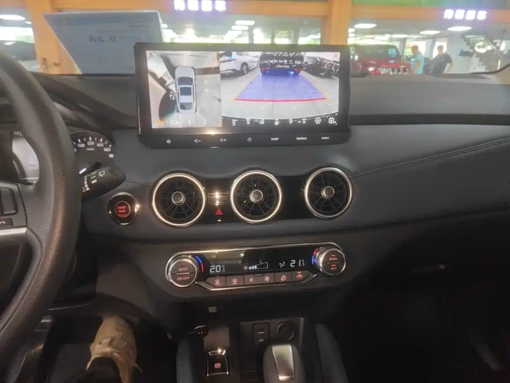 Nissan Qashqai — миниатюра 13