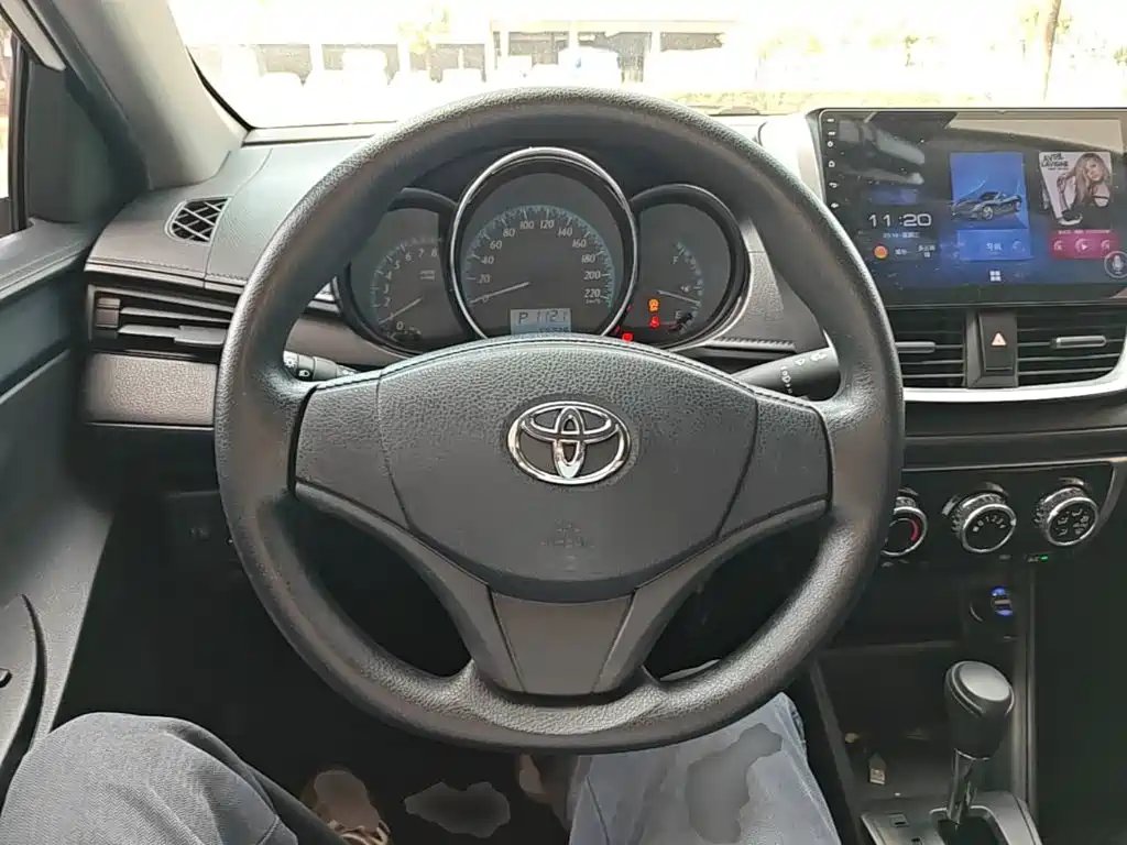 Toyota Yaris L — миниатюра 11
