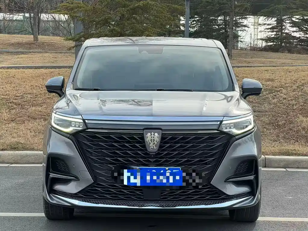 ROEWE IMAX8