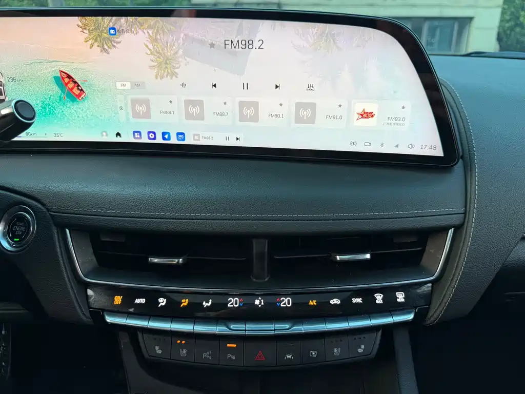 Cadillac CT5 — миниатюра 14