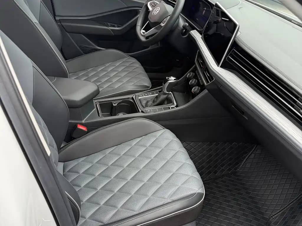 Volkswagen Sagitar — миниатюра 12
