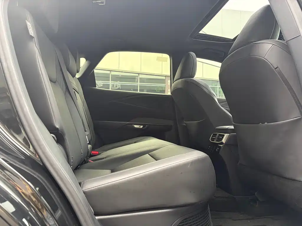 Lexus RX — миниатюра 6