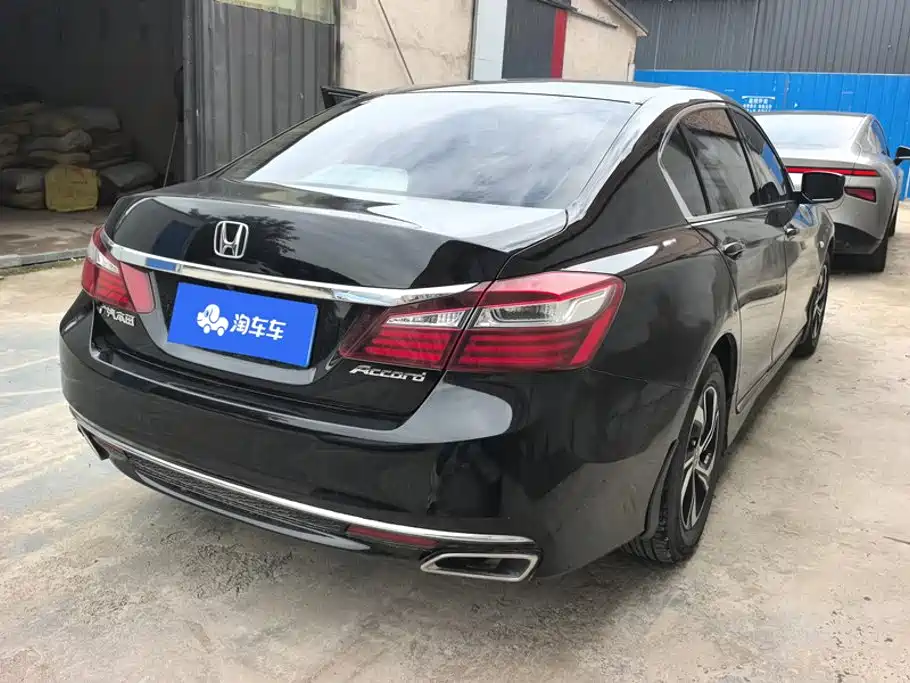 Honda Accord — миниатюра 3