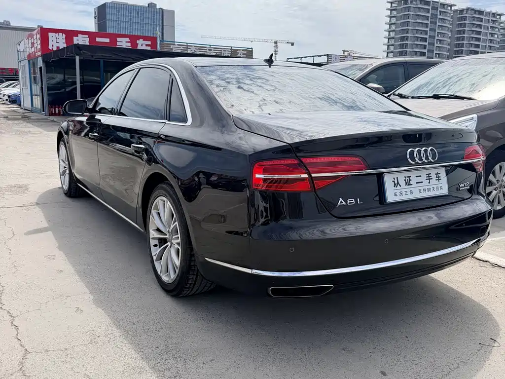 Audi A8 — миниатюра 4