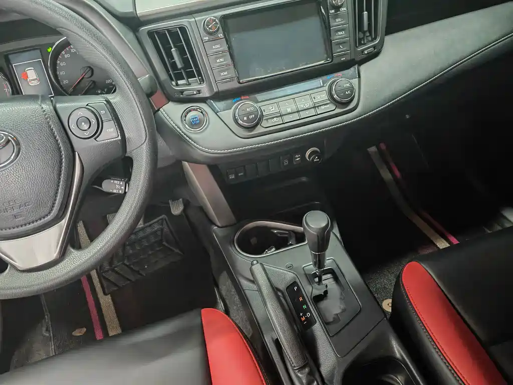 TOYOTA RAV4 RONGFANG