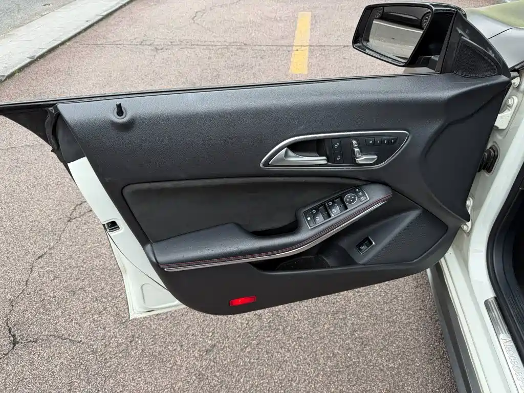 Mercedes-Benz CLA (Import) — миниатюра 6