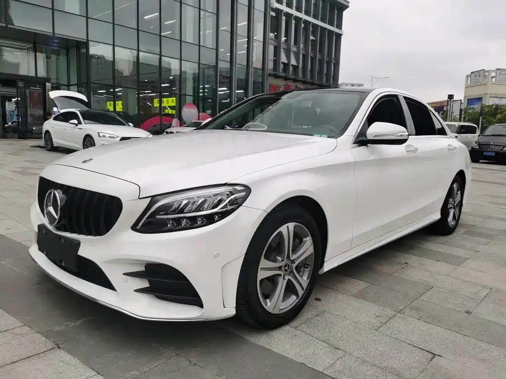 Mercedes-Benz C-Class 2020