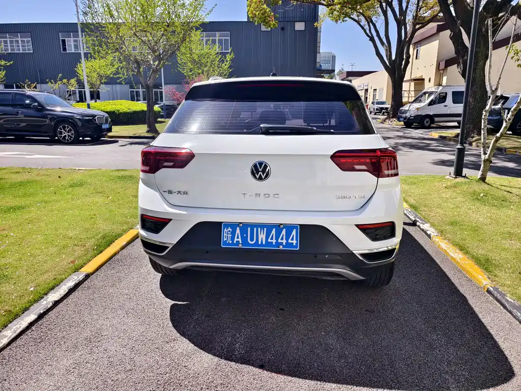 Volkswagen T-Roc — миниатюра 6