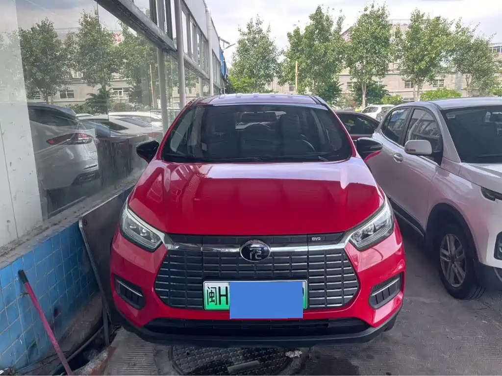 BYD Yuan EV — миниатюра 2