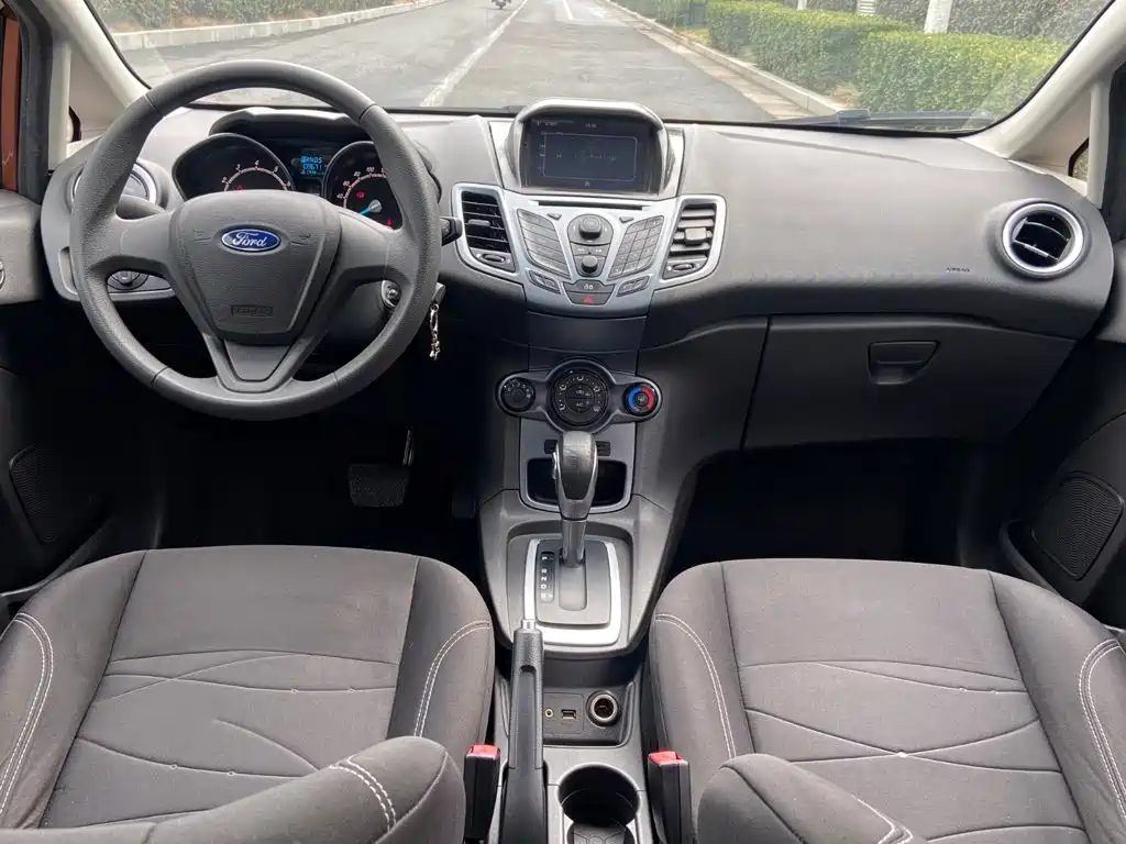 Ford Fiesta — миниатюра 10