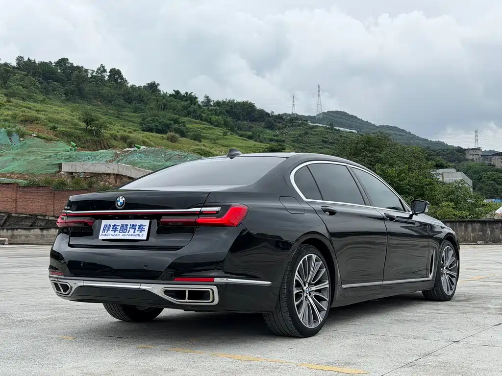 BMW 7 Series 7 2019 740Li Lead Luxury
