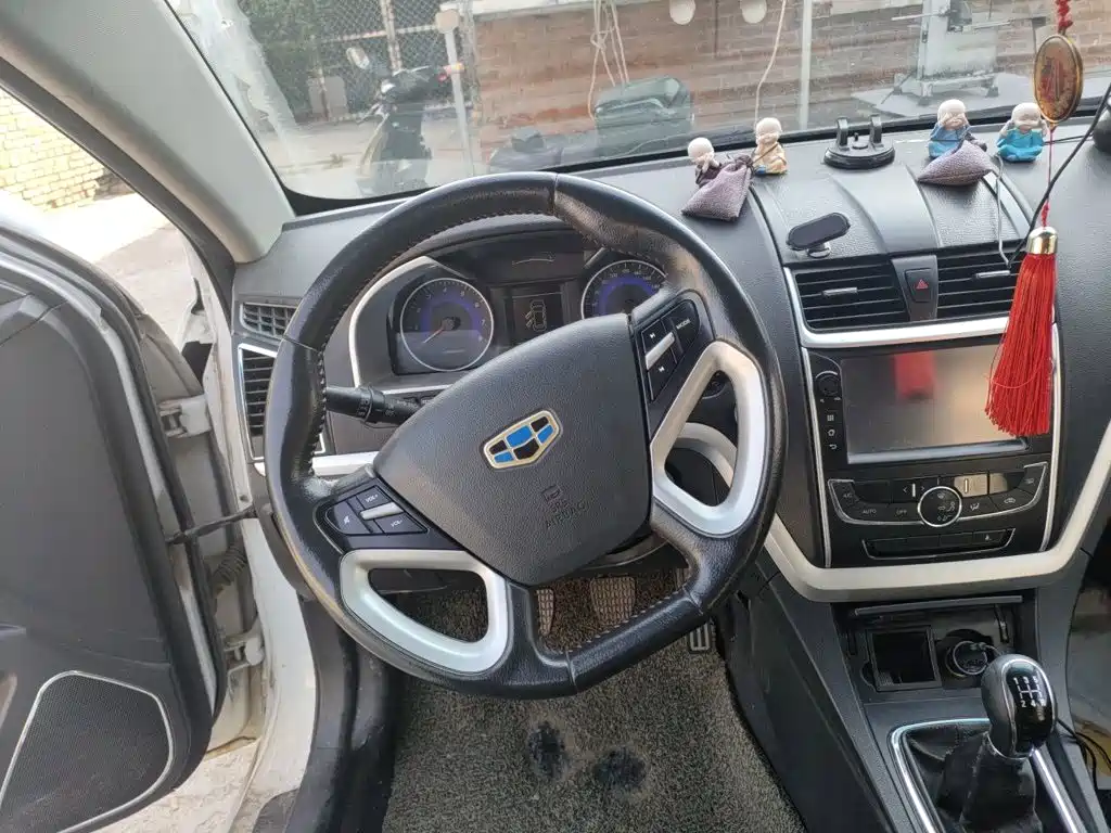 Geely Emgrand — миниатюра 11