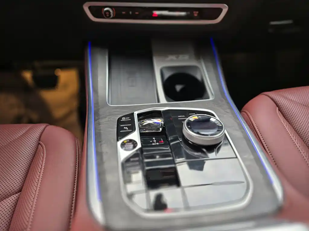 BMW X5 2023 xDrive 30Li Premium M Sport