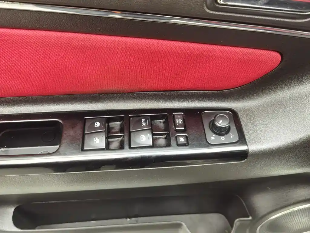 BAIC Senova X25 — миниатюра 9