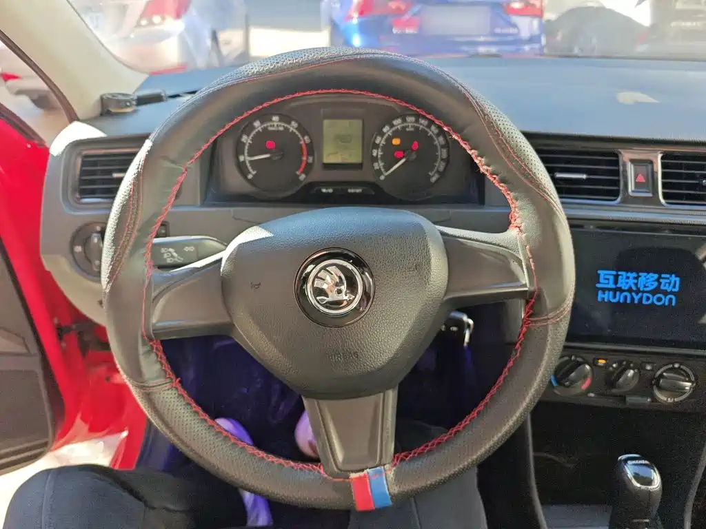 Skoda Rapid Spaceback — миниатюра 11