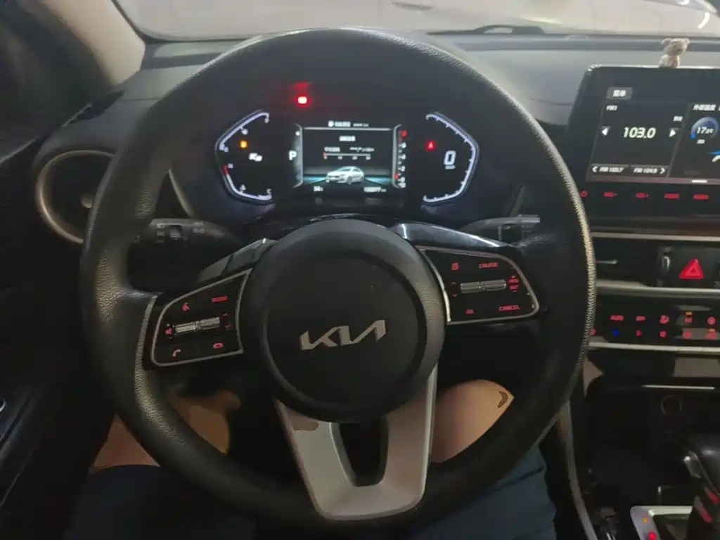 Kia K3 — миниатюра 11