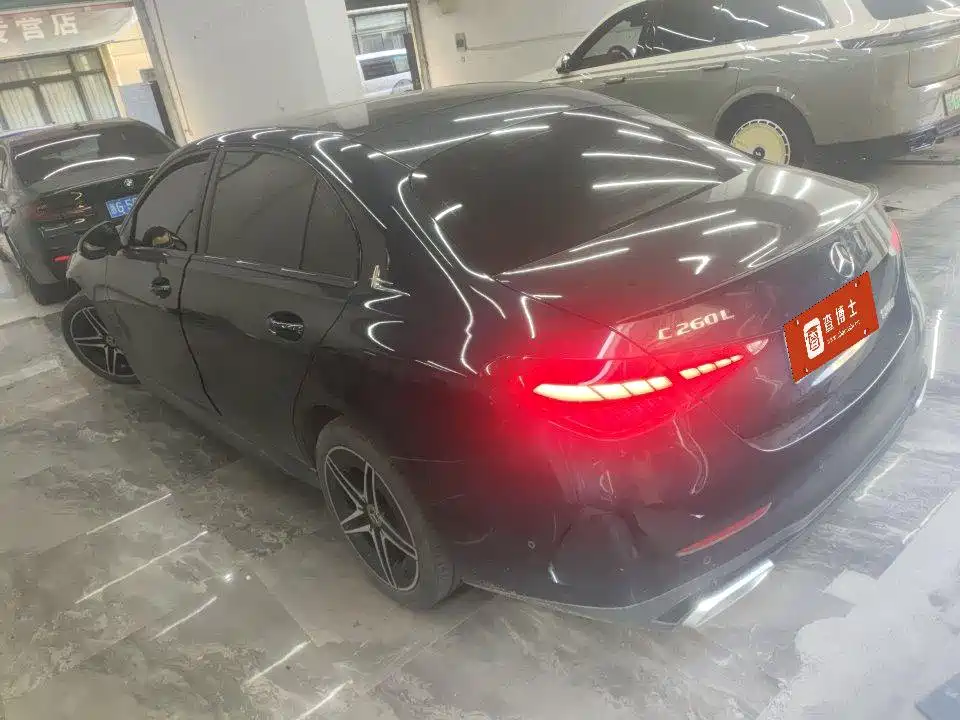 Mercedes-Benz C-Class — миниатюра 7
