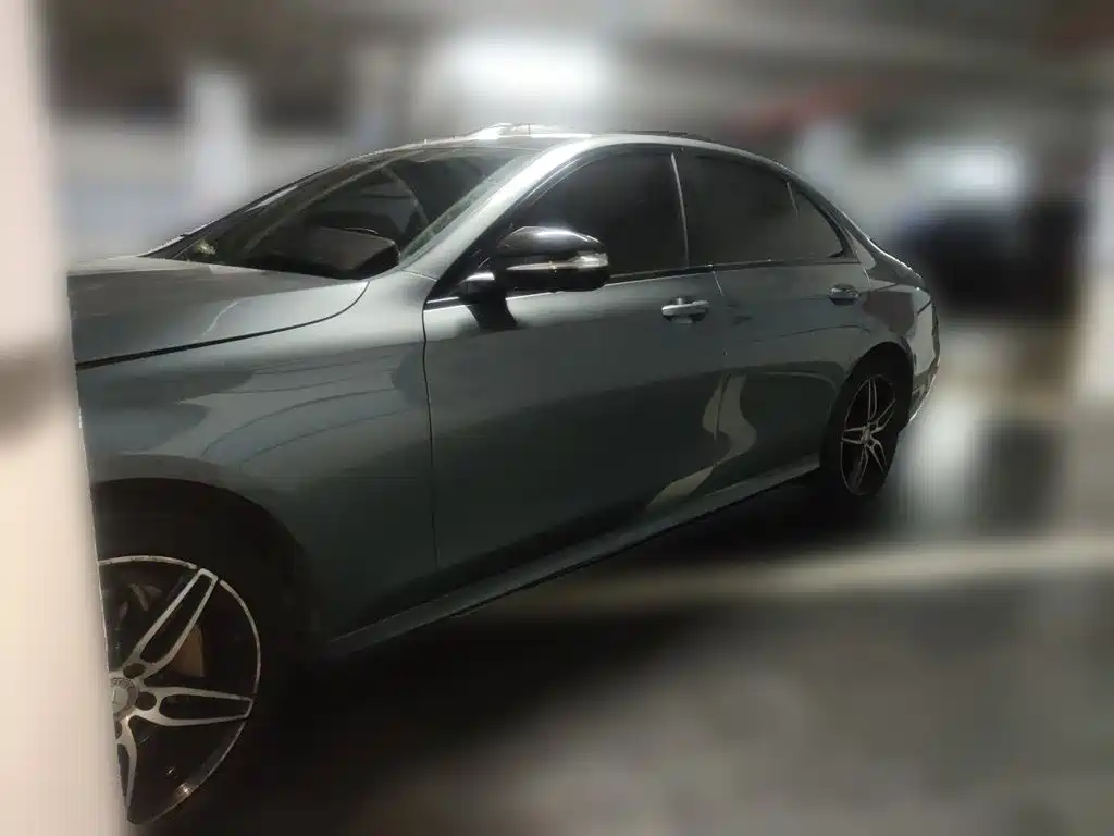 Mercedes-Benz E-Class — миниатюра 2