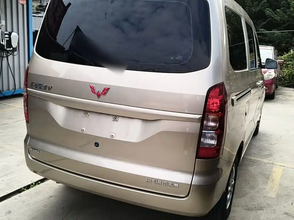Wuling Hongguang V — миниатюра 7