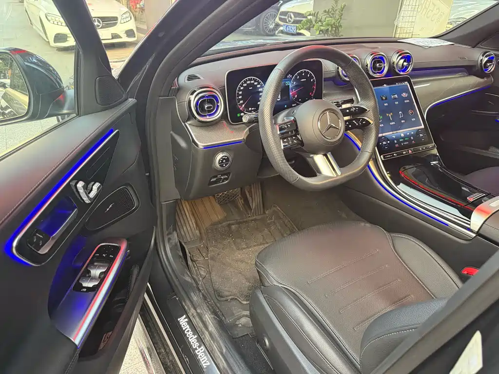 Mercedes-Benz C-Class — миниатюра 4