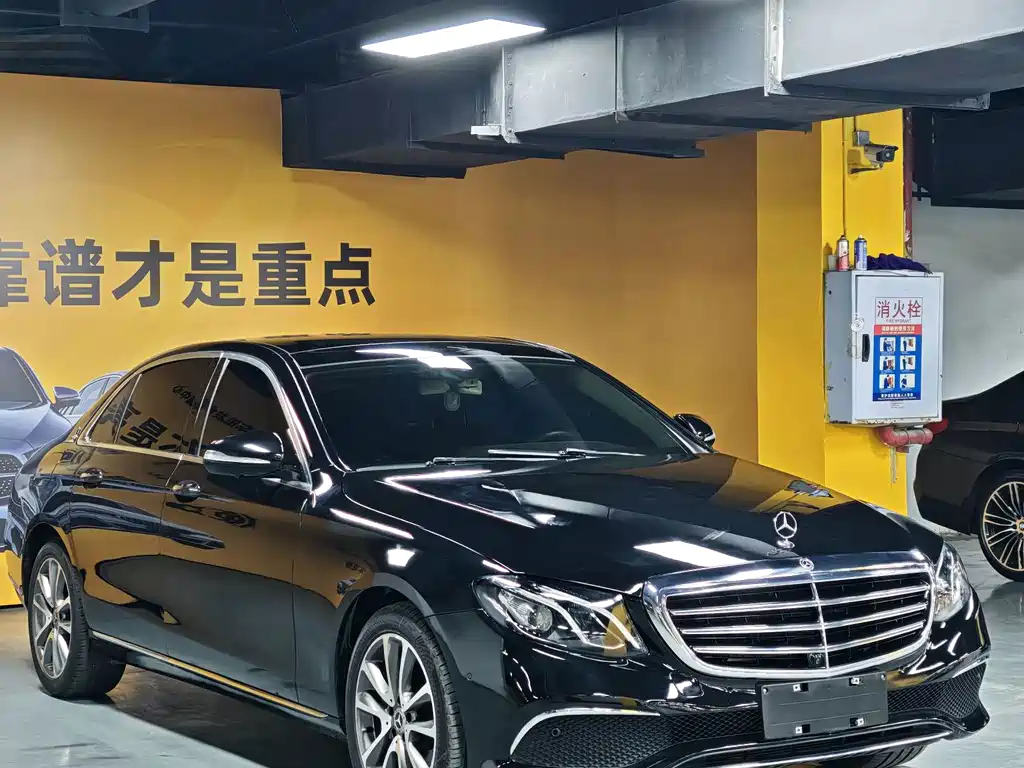 Mercedes-Benz E-Class — миниатюра 3