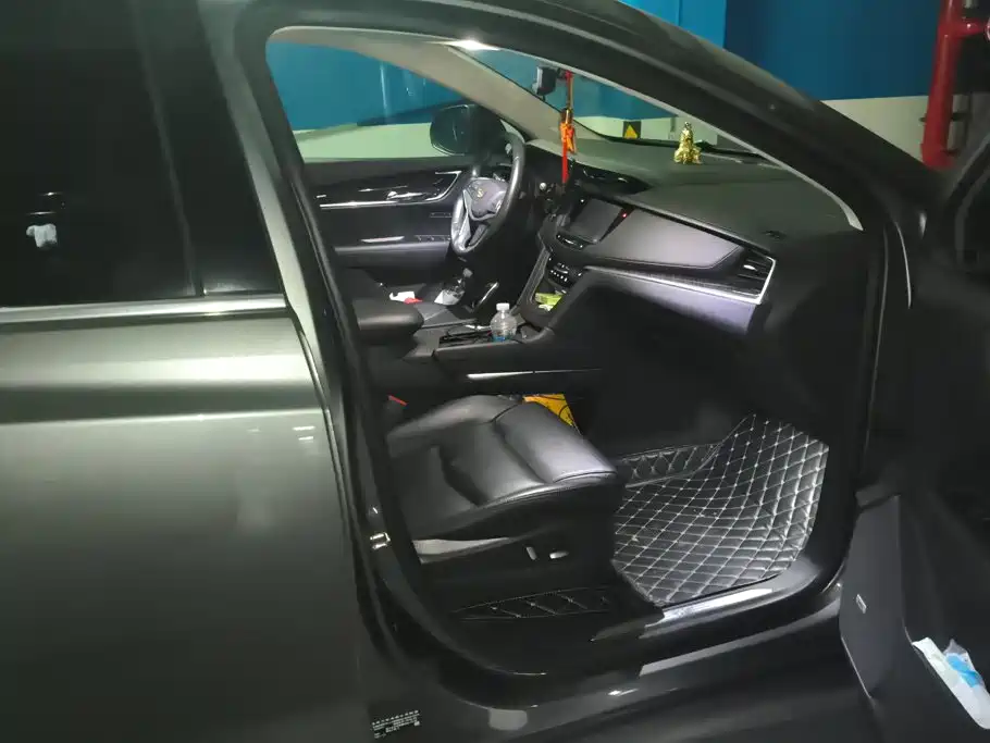 Cadillac XT5 — миниатюра 8