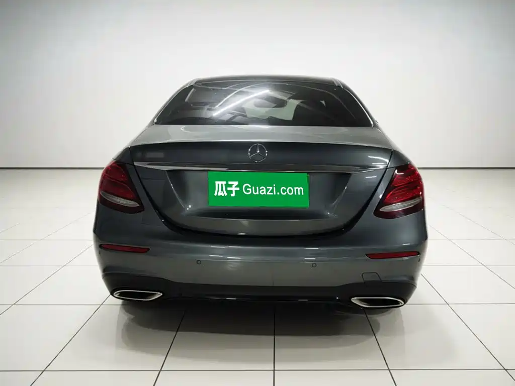Mercedes-Benz E-Class — миниатюра 3