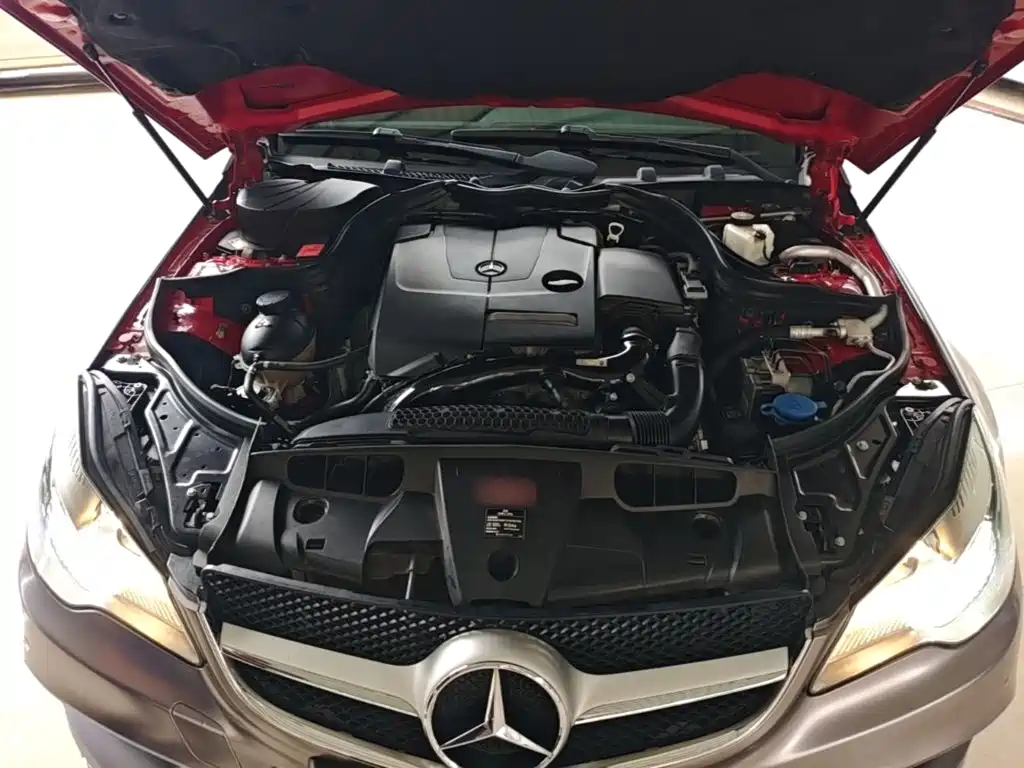 Mercedes-Benz E-Class (Import) — миниатюра 20