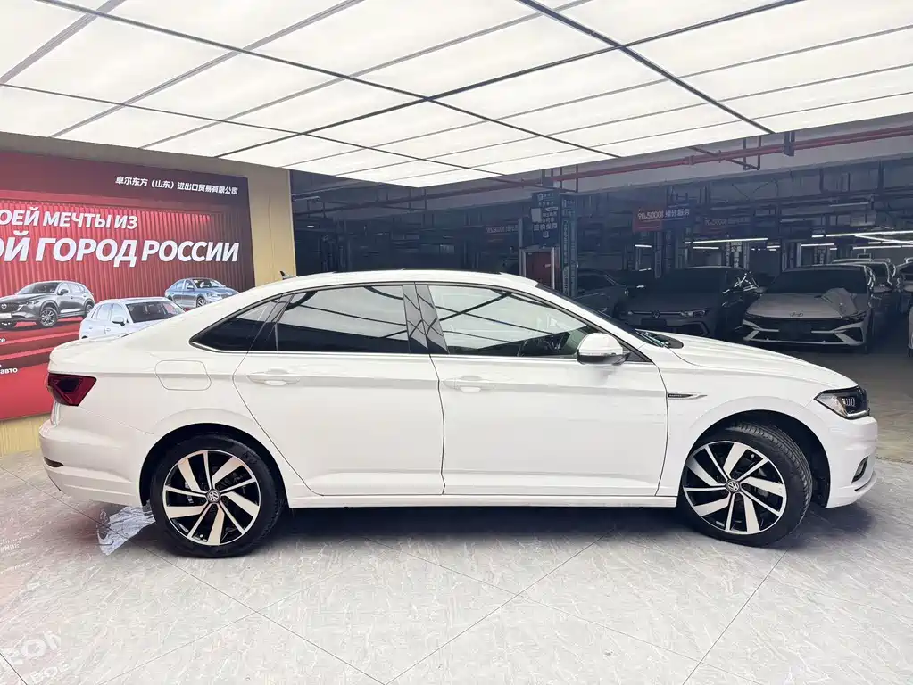 Volkswagen Sagitar — миниатюра 4