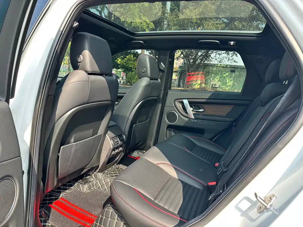 LAND ROVER DISCOVER SPORTS