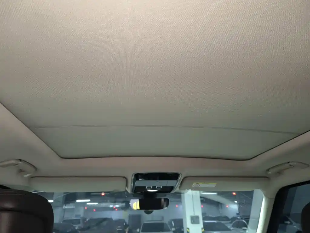 Land Rover Range Rover — миниатюра 9