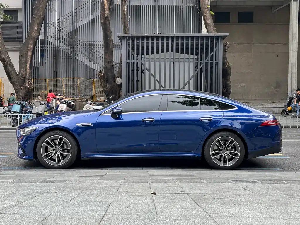 MERCEDES-BENZ AMG GT