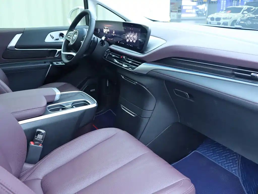 Buick Century 2023 2.0T мест