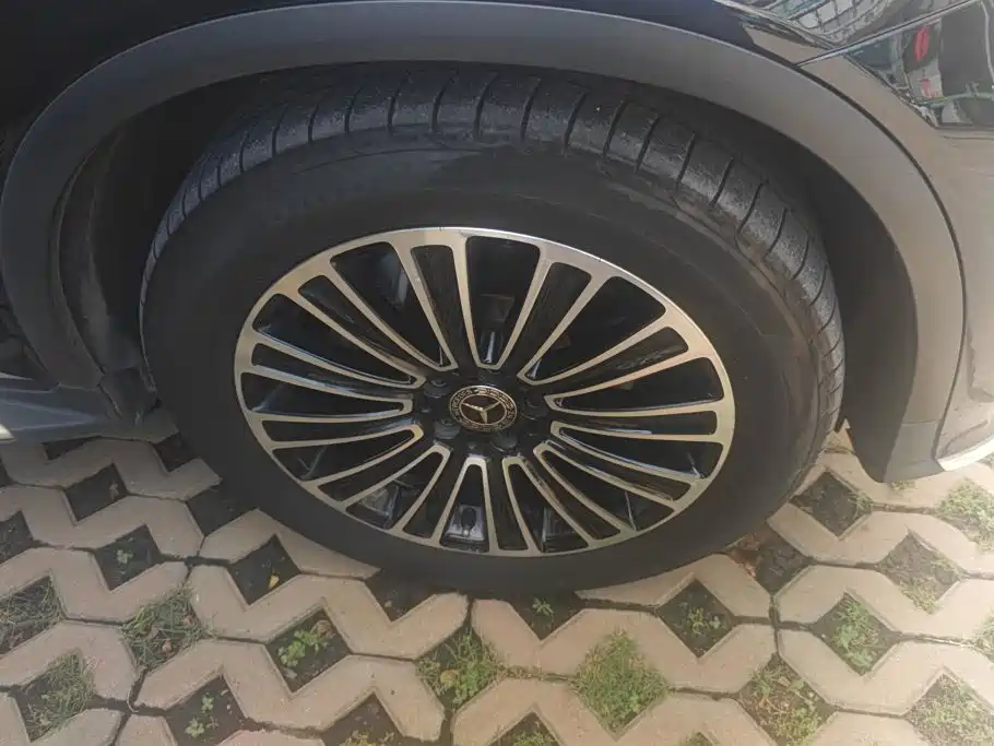 Mercedes-Benz GLC — миниатюра 6