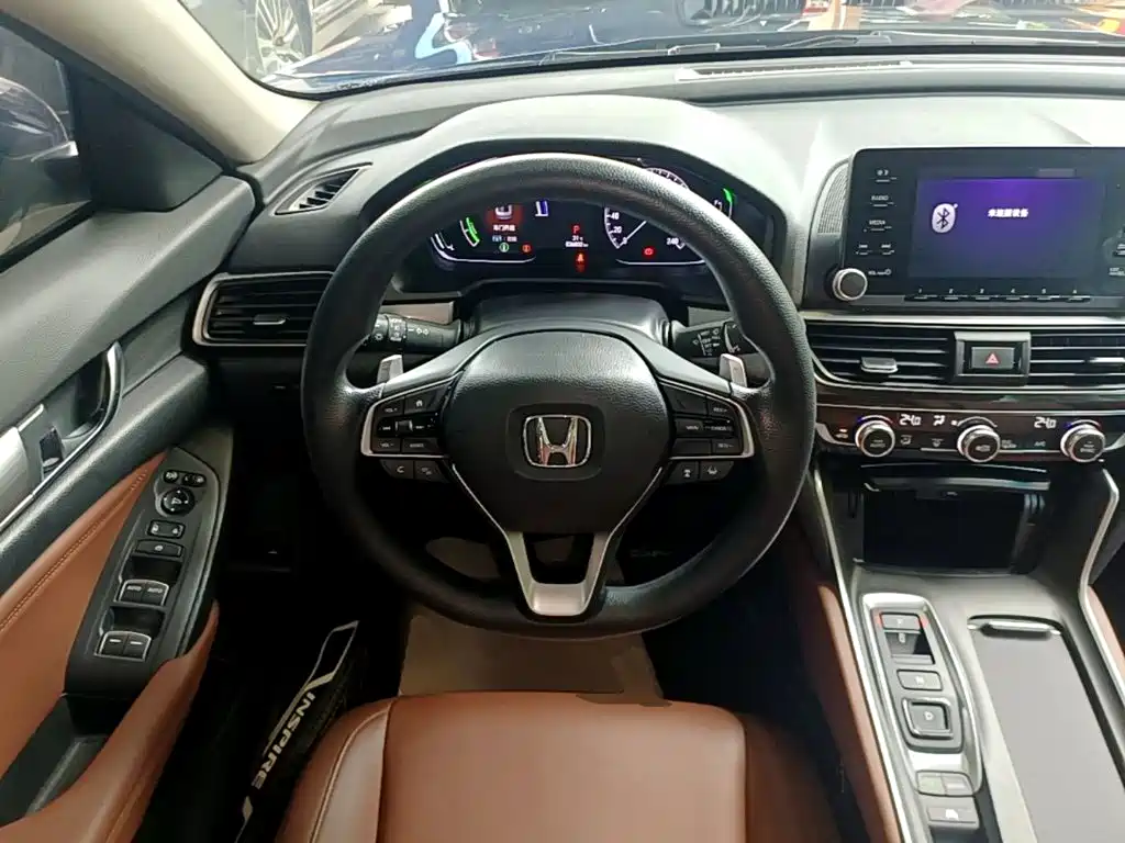 Honda Inspire 2019 — фото 11