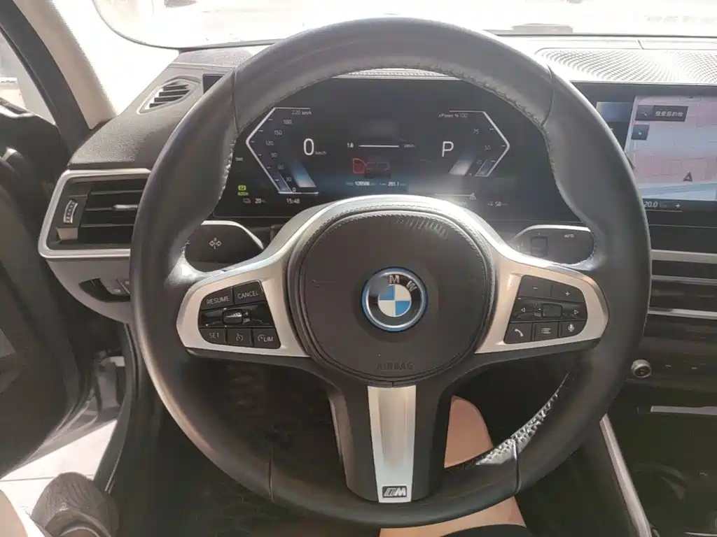 BMW i3 — миниатюра 11
