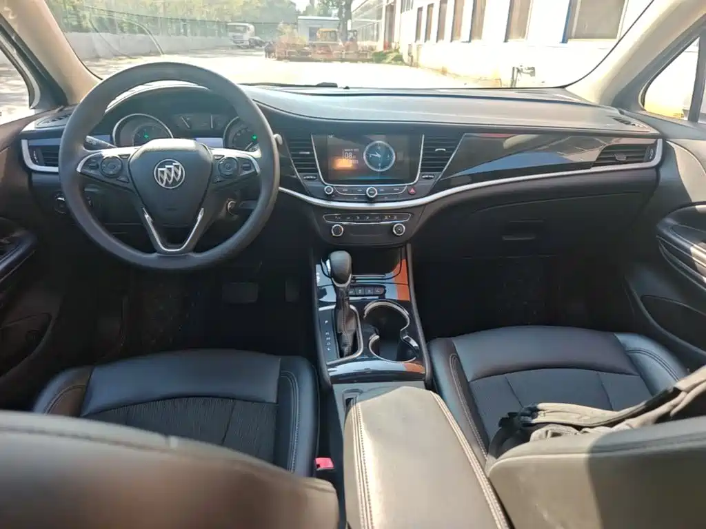 Buick Verano — миниатюра 10