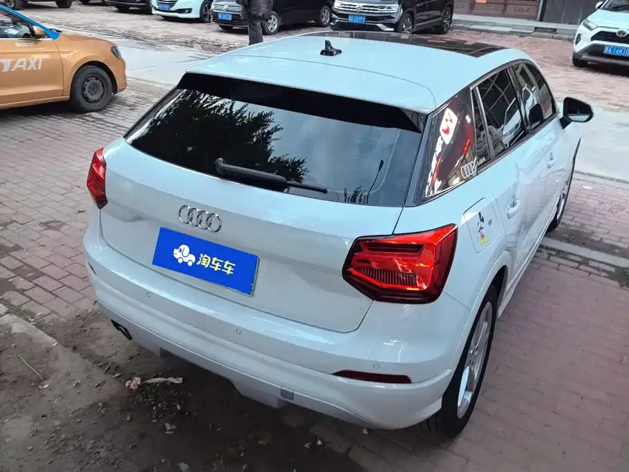 Audi Q2L — миниатюра 3