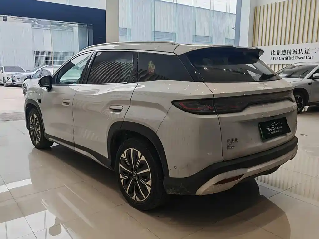 BYD Song Ultra — миниатюра 5
