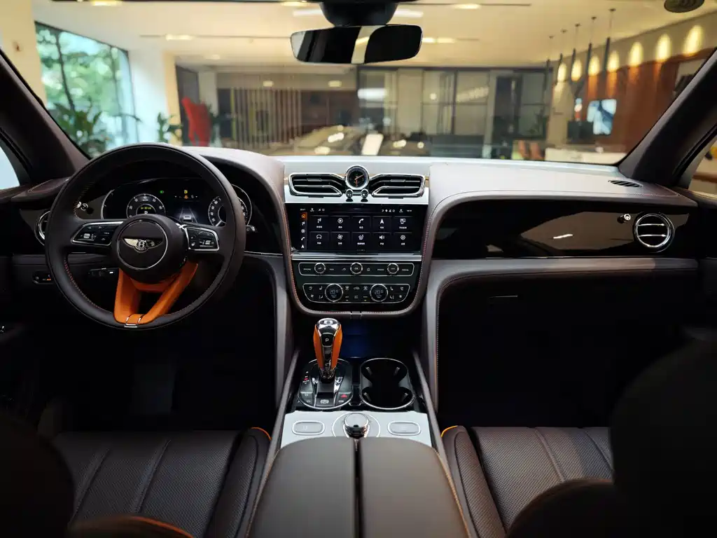 Bentley Bentayga — миниатюра 16