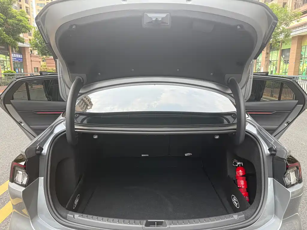 Ford Mondeo — миниатюра 19