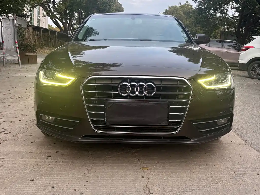 Audi A4L 2016