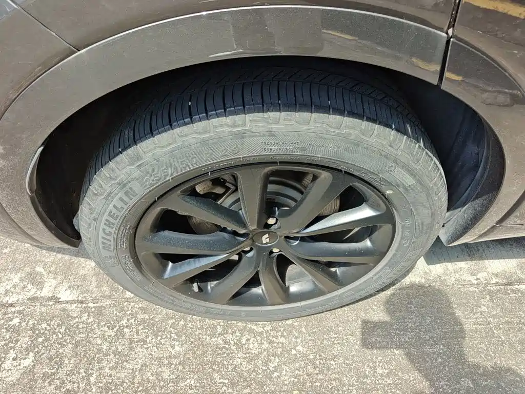 Li Auto Li ONE — миниатюра 8