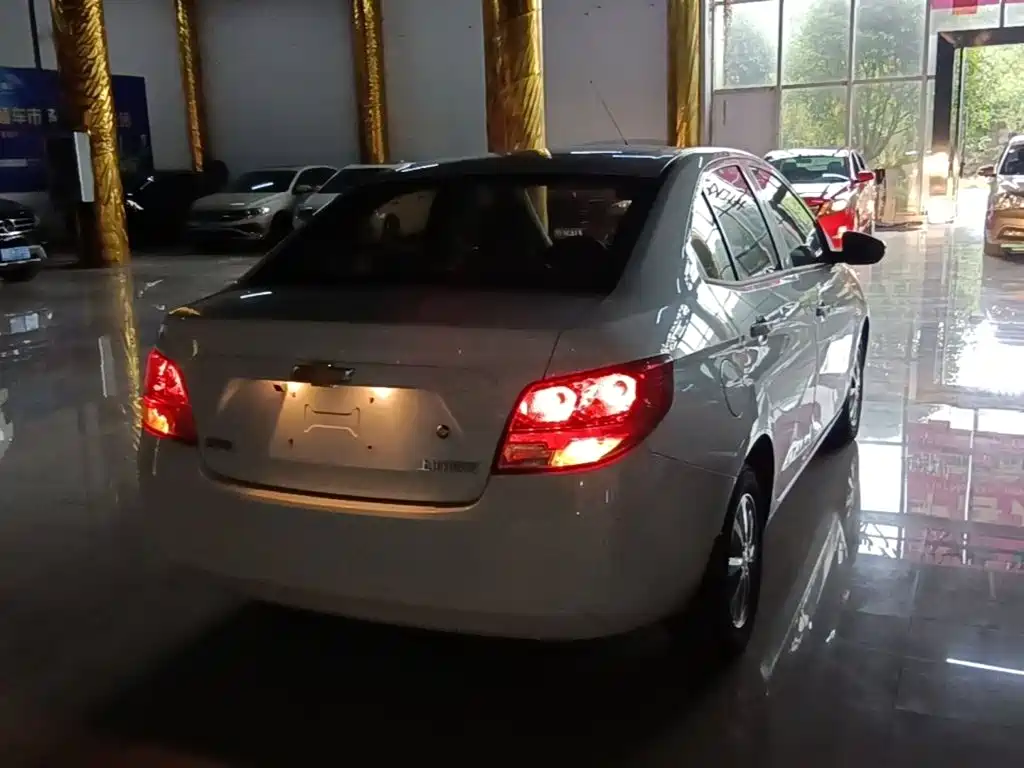 Chevrolet Sail — миниатюра 7