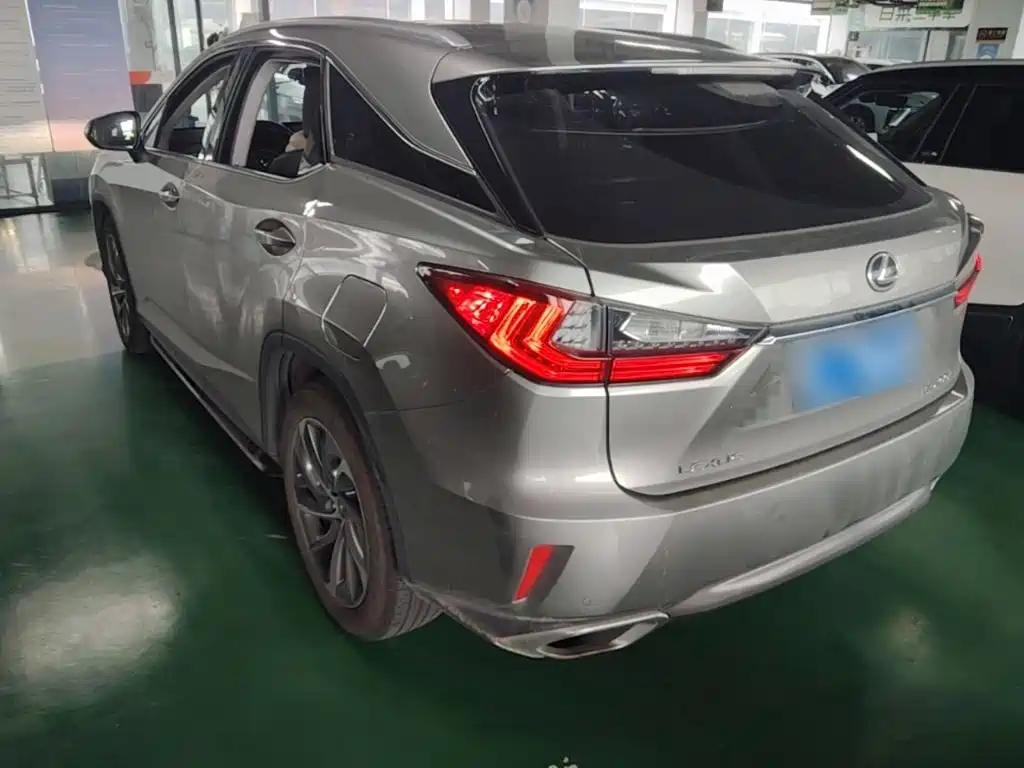 Lexus RX — миниатюра 5