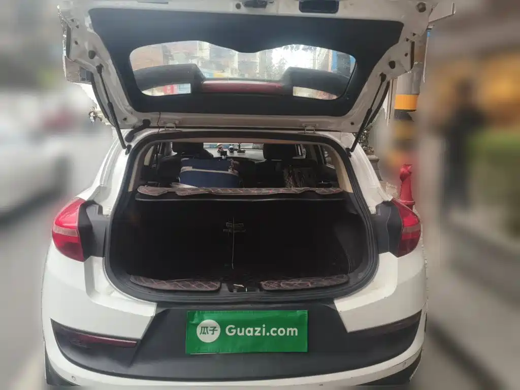 Geely Emgrand GS — миниатюра 15