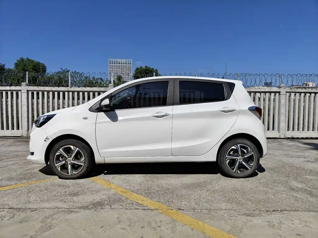 Changan Benben E-Star — миниатюра 4